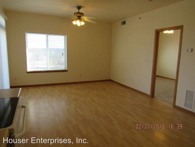 Building Photo - 29 Redtail Bnd
