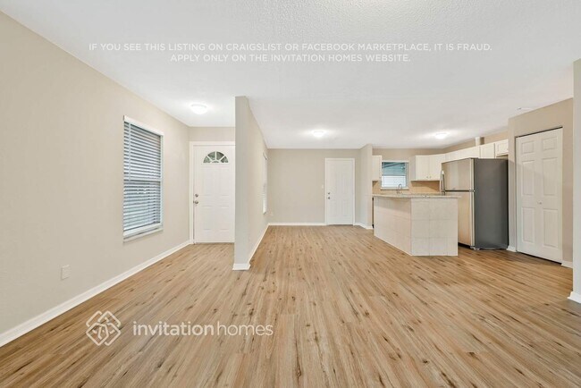 Foto del edificio - 2748 Ravenall Ave