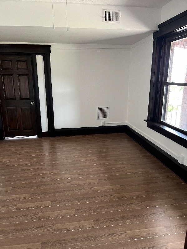 Foto del edificio - 315 9th St NE