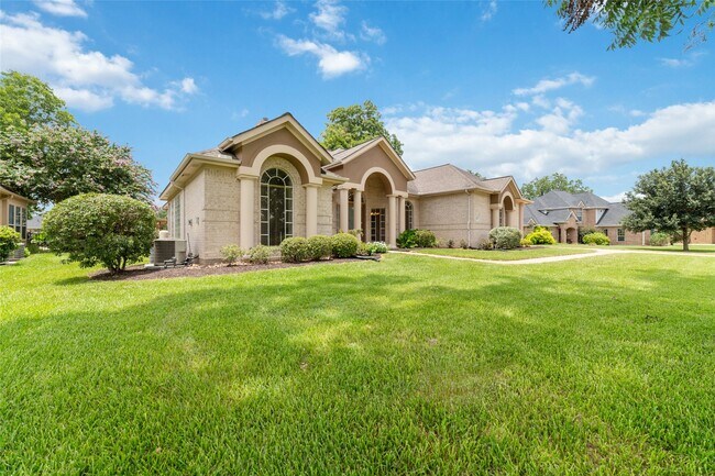 Foto del edificio - 32610 Whitburn Trail