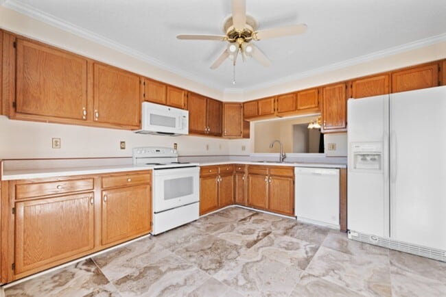 Building Photo - 2 Bed 2 Bath Home for rent in Yorktown!