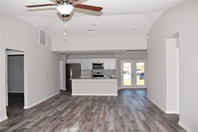 Foto del edificio - 2295 Saturday St