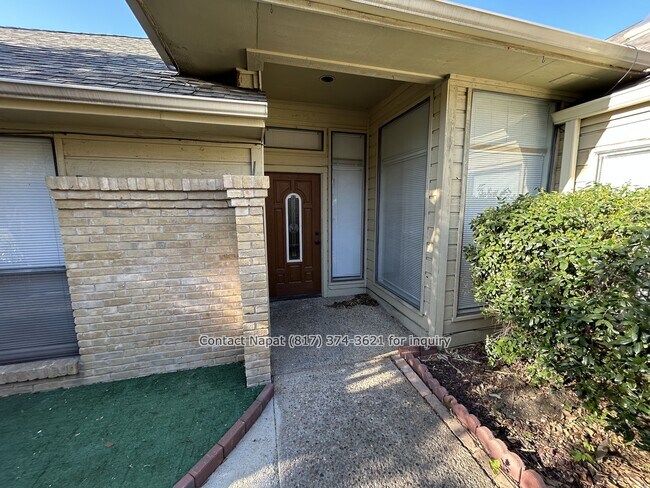 Building Photo - 16416 Lauder Ln