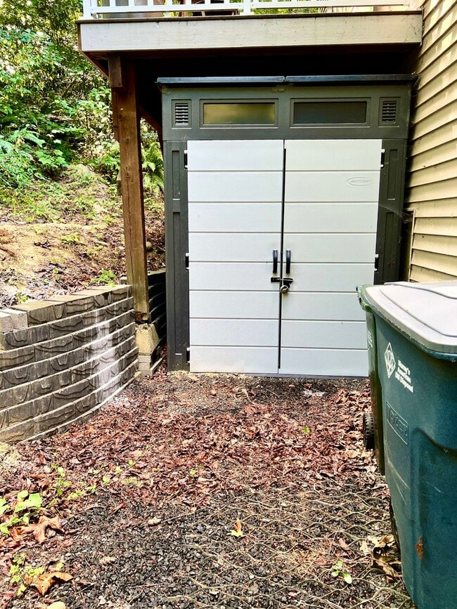 Building Photo - 4302 Lupine Ct