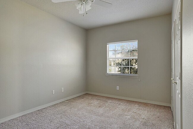 Foto del edificio - Charming Cottages for Rent in Waveland – 1 & 2 Bedroom Units Available at Cambridge Cottages!