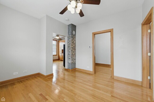 Foto del edificio - 1819 W 17th St