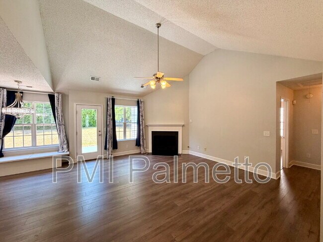 Foto del edificio - 112 Caughman Ridge Rd