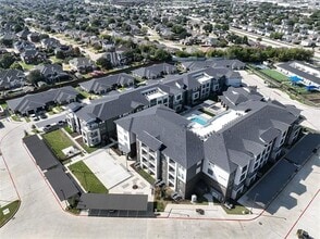 Building Photo - 750 Turner Warnell Rd