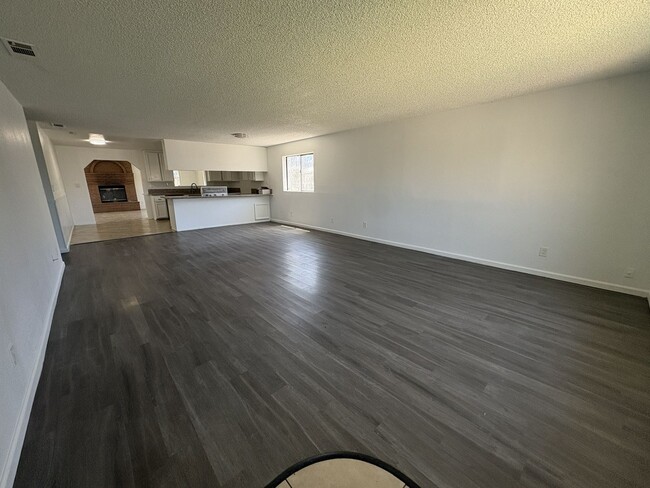 Foto del edificio - 6313 Hermosa St
