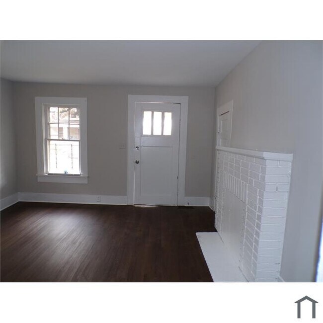 Foto del edificio - 1249 Waverly St