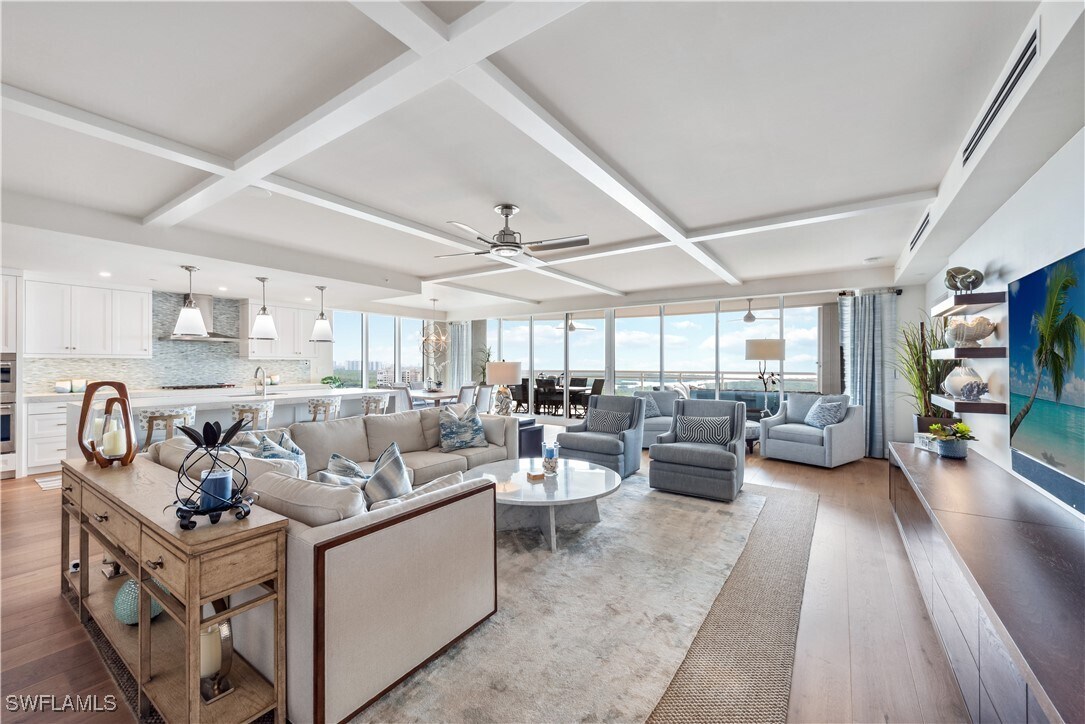 Foto principal - 13925 Old Coast Rd