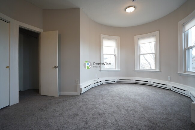 Foto del edificio - 592 Cambridge St