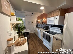 Foto del edificio - 219 W Silver Sands Dr