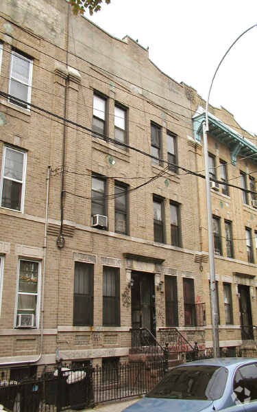 Primary Photo - 1735 Norman St