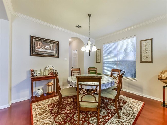 Building Photo - 614 Mosman Ct