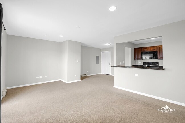 Building Photo - 1363 Cunat Ct