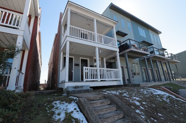 Foto del edificio - 2-Bed, 1-Bath Unit Minutes from Downtown Richmond!