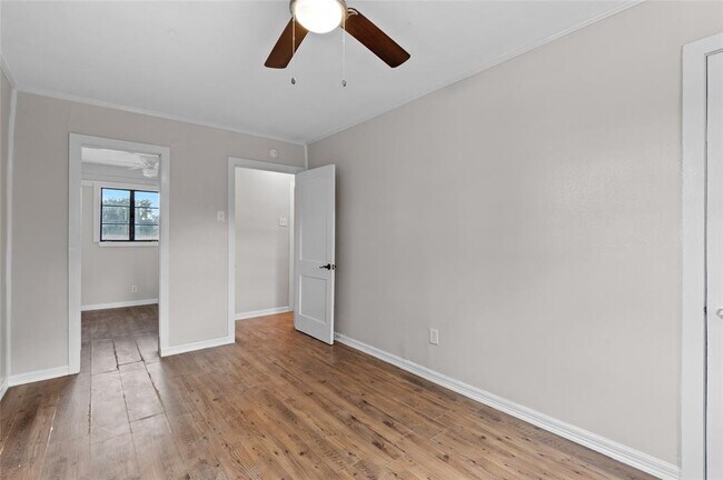 Building Photo - 7110 McHenry St