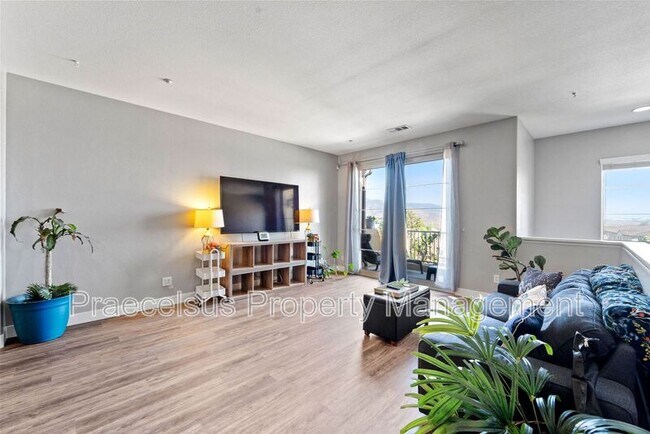 Foto del edificio - 1803 Talmadge Dr