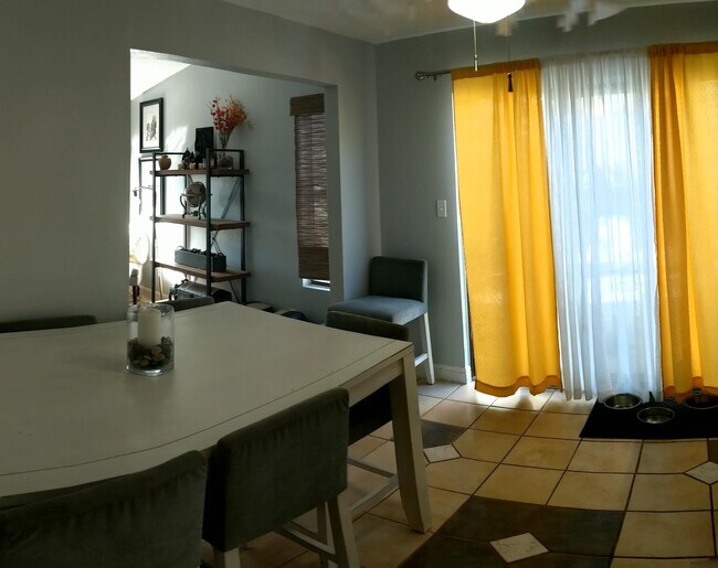 Foto del edificio - 139 Pearl Dr NE