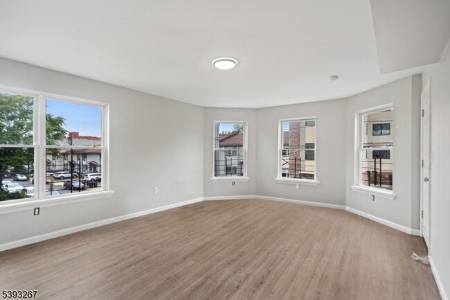 Building Photo - 74 16th Ave