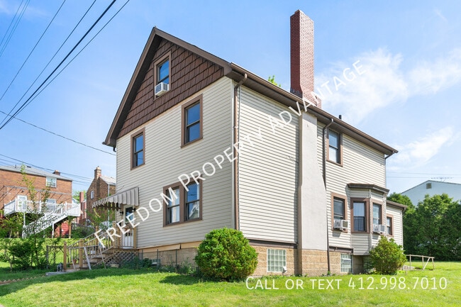 Building Photo - 3517 Drebert Ave