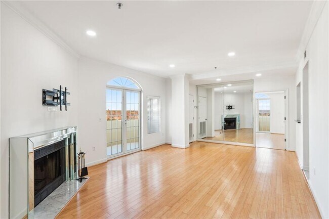 Building Photo - 2161 Peachtree St NE
