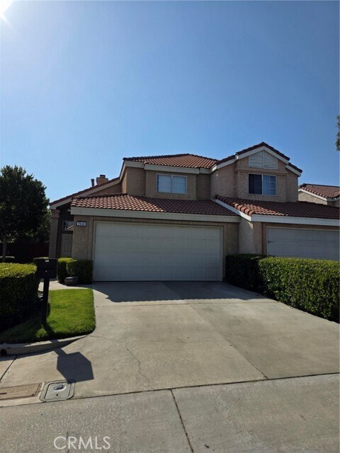 Foto principal - 7648 Broadmoor Pl