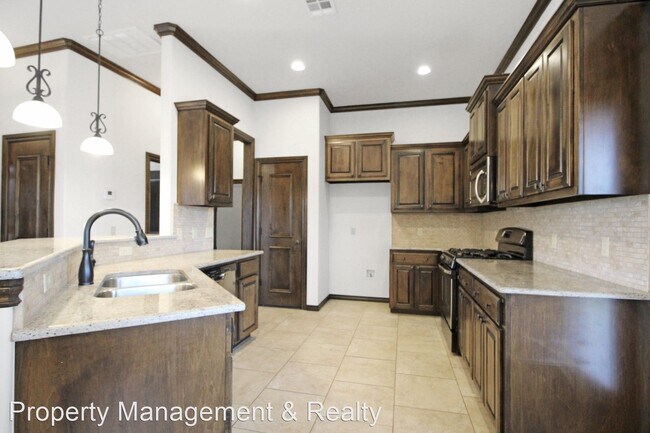 Building Photo - 3 br, 2 bath House - 18221 Bridlington Dr