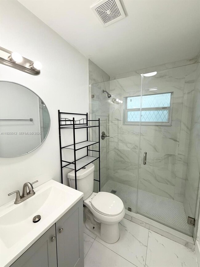 Building Photo - 335 NW 32nd St