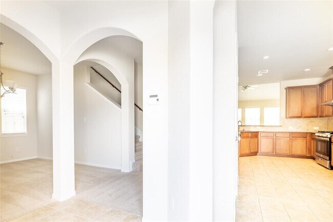 Building Photo - 14238 Pointa Vera Dr