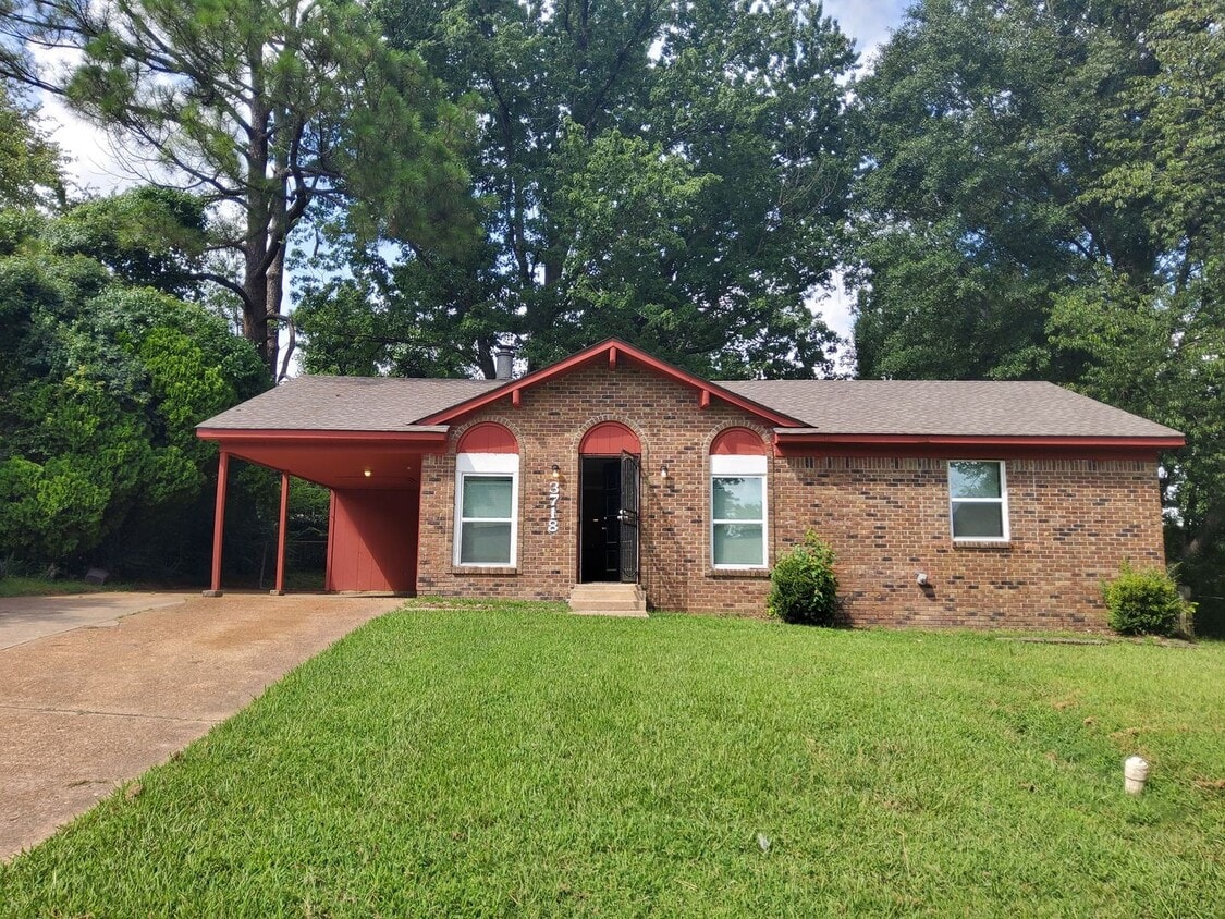 Photo - Welcome to 3718 Wordsworth Ave!