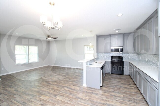 Foto del edificio - 4322 Canal St