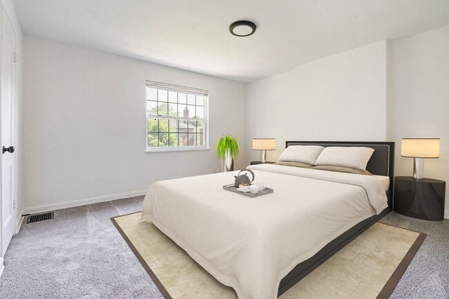 Building Photo - Townhomes at Bexley