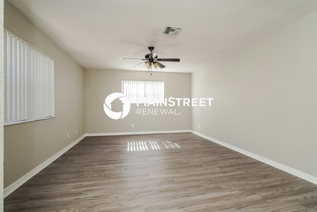 Foto del edificio - 4 Bedroom Pet-Friendly Home in Lehigh Acres, FL with Main Street Renewal