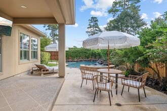 Building Photo - 7603 Hogan Bridge Court