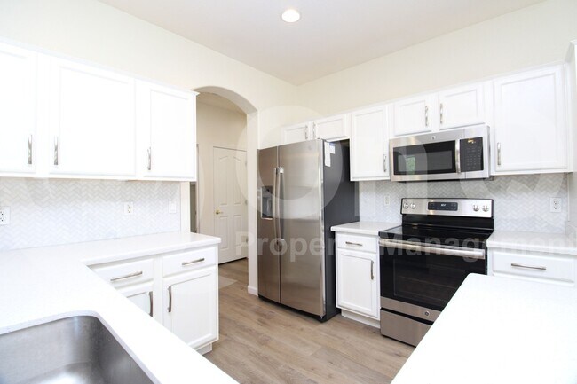 Foto del edificio - 3250 E Hampton Ln