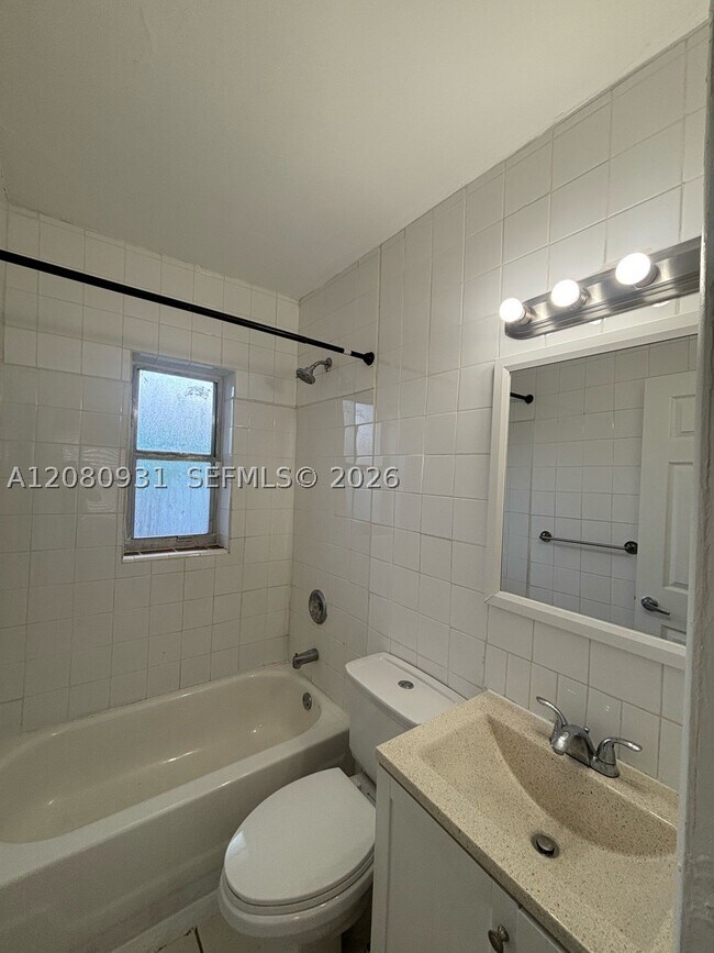 Foto del edificio - 1987 NW 56th St