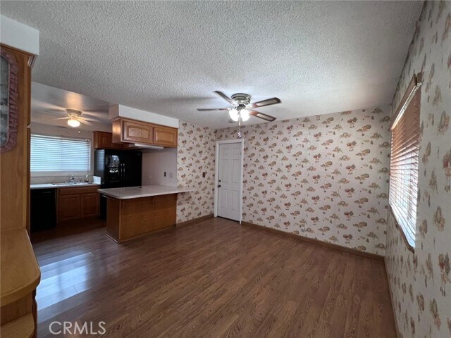 Building Photo - 15841 Las Solanas St