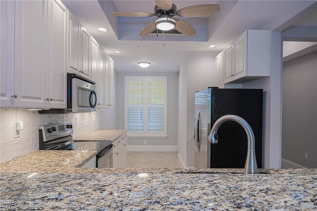 Building Photo - 5068 Annunciation Cir