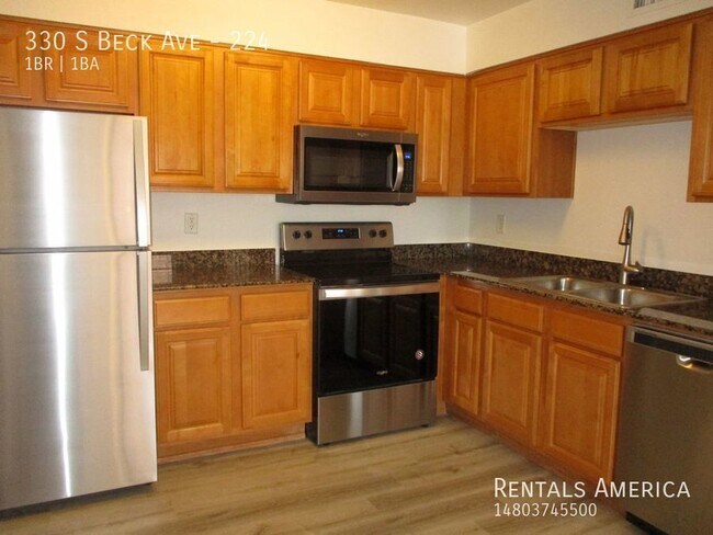 Building Photo - Must see 1 bedroom in Tempe