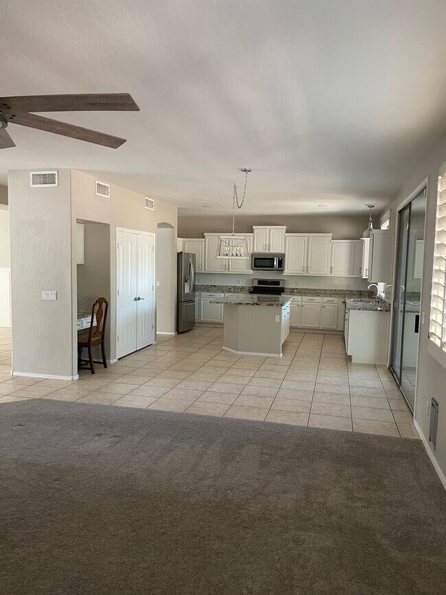 Building Photo - Gilbert 5 bedroom (Gateway Ranch)