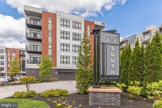 Building Photo - 575 S Goddard Blvd