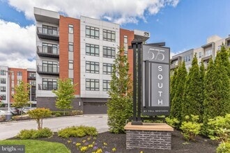 Building Photo - 575 S Goddard Blvd