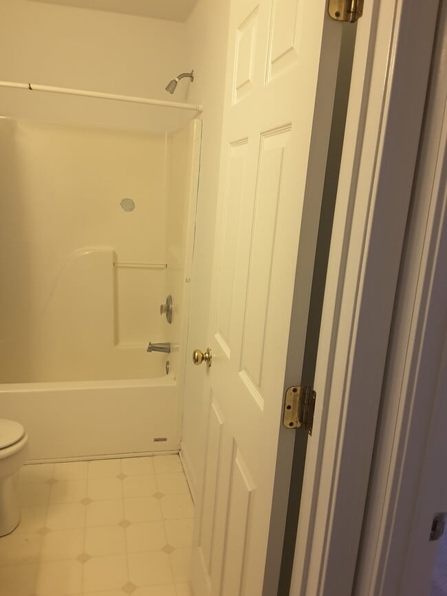 Building Photo - 156 Walmsley Pl