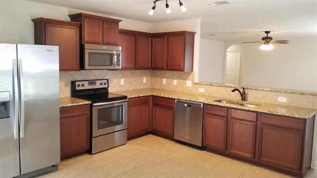 Building Photo - 1616 Treeta Trail