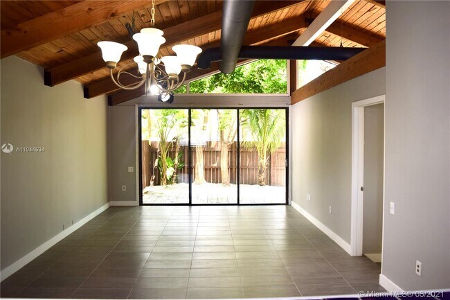 Foto del edificio - 11333 SW 112th Cir Ln N