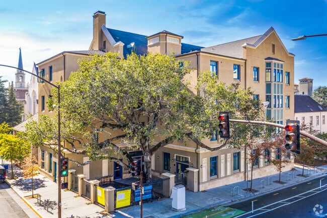 Building Photo - Wesley House