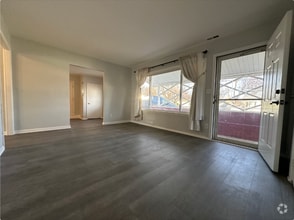 Building Photo - 3009 Greenbelt Dr