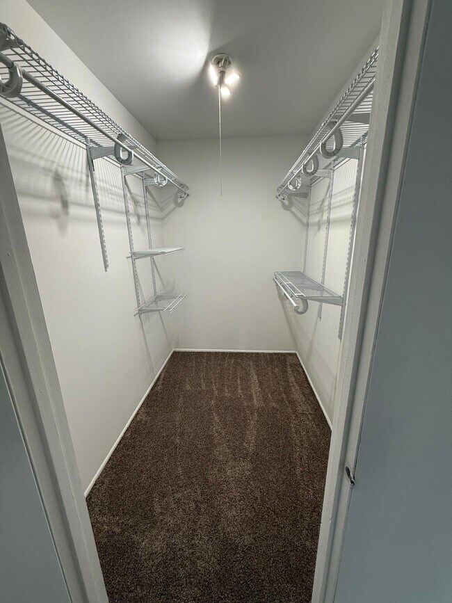Master Bedroom Closet - 4425 Blackhawk Ln